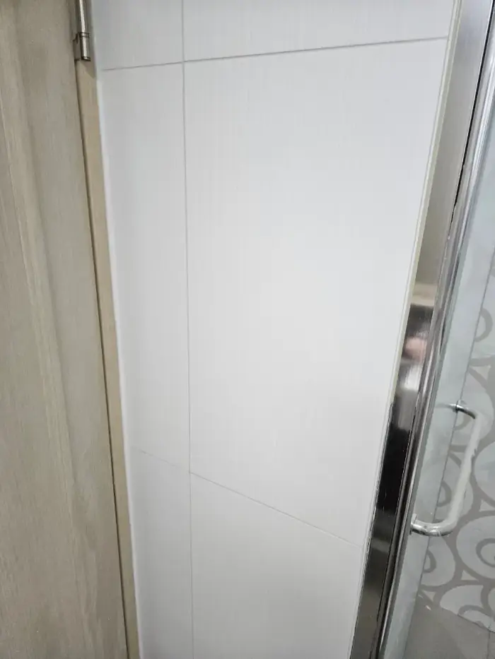 욕실타일들뜸 금간타일 부분교체 완성 사진