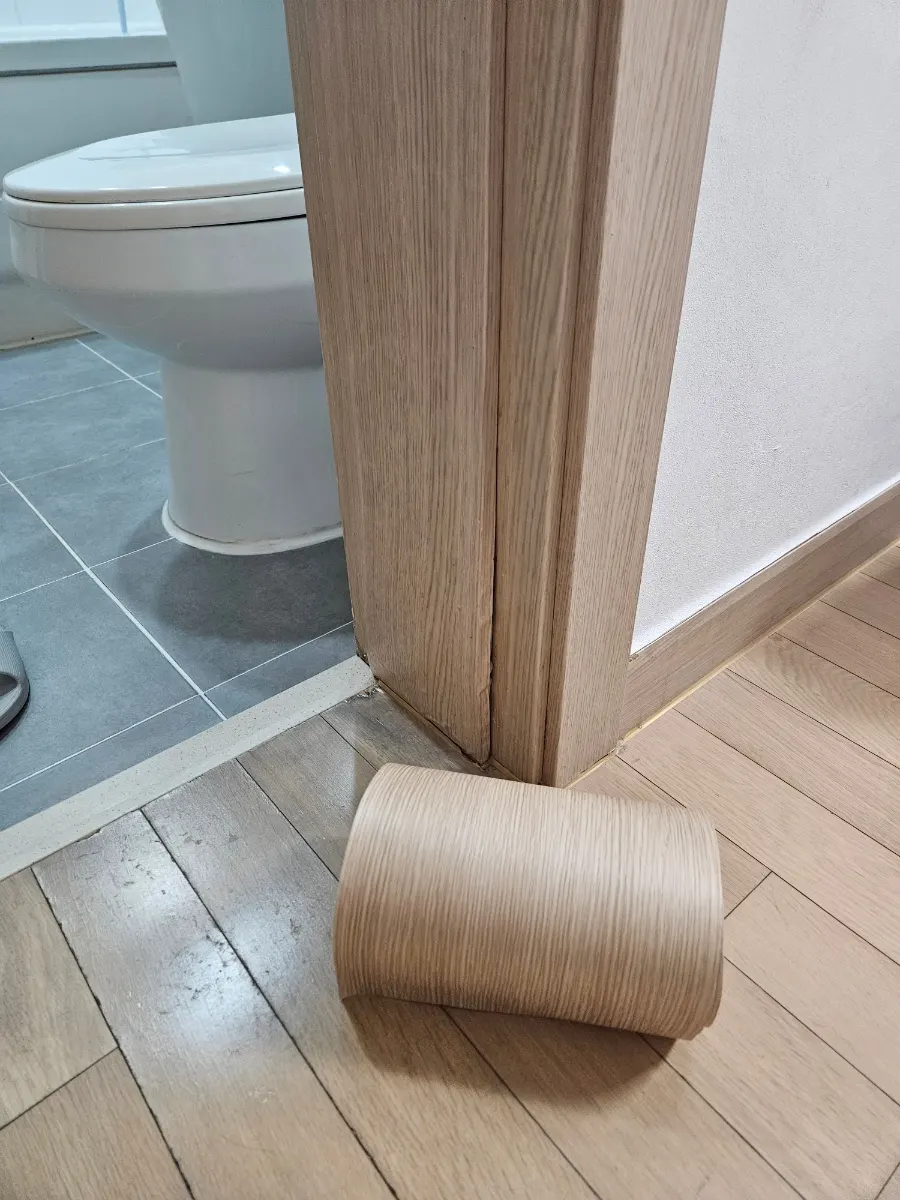 물먹은몰딩수리 화장실문틀교체 4